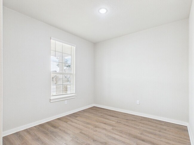 Photo - Beautiful Bar W Ranch Home – Hill Country Charm with Modern Comforts