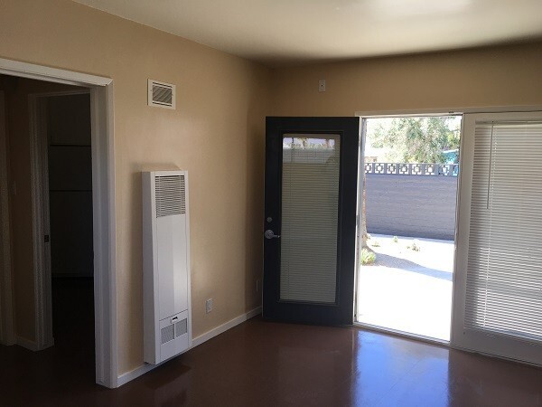 2583 N Palm Canyon Dr Unidad 200 B