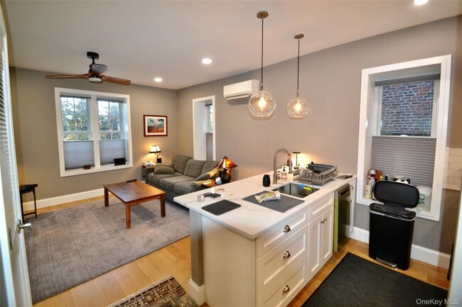 Photo - 474 Piermont Ave