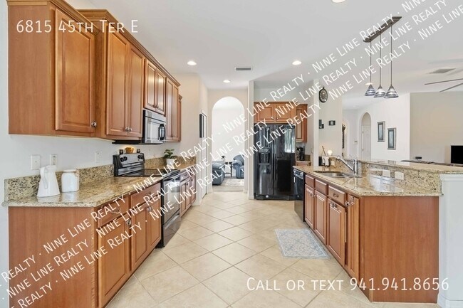 Photo - 6815 45th Terrace E
