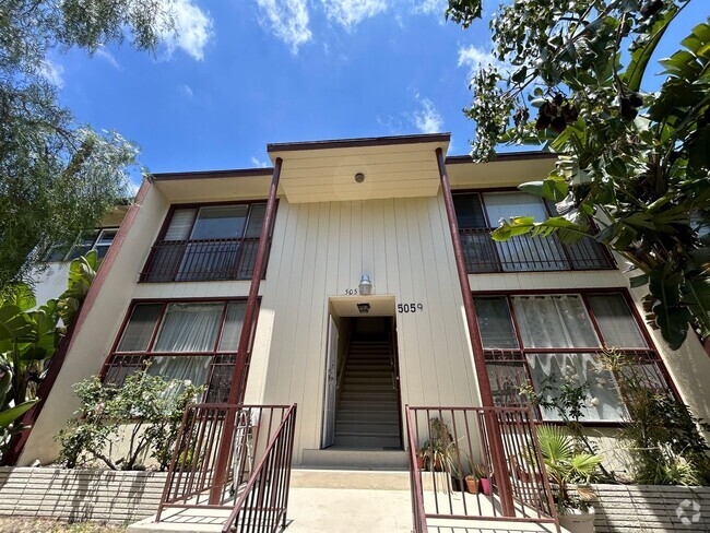 Building Photo - 20th Street Apartments Unit 1