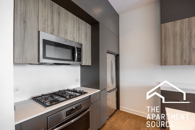 Photo - 3462 N Lincoln Ave Unidad 202