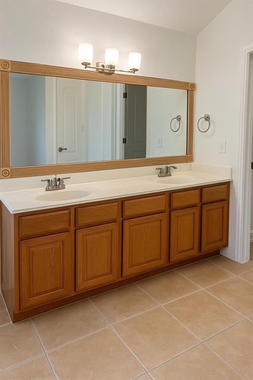 Photo - 360 Canterbury Dr