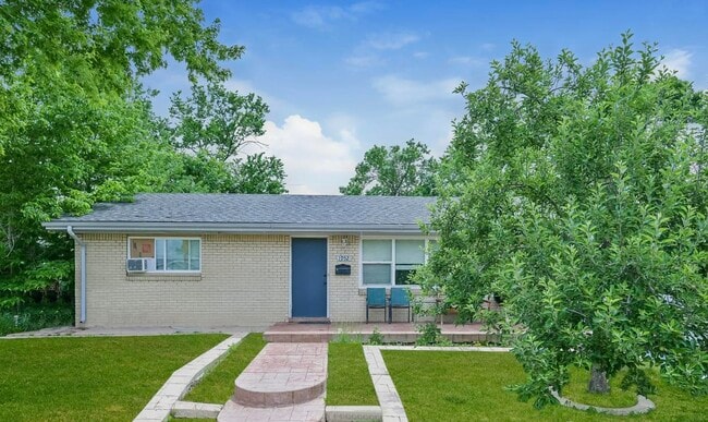 Building Photo - Blessed Home Ready Now!