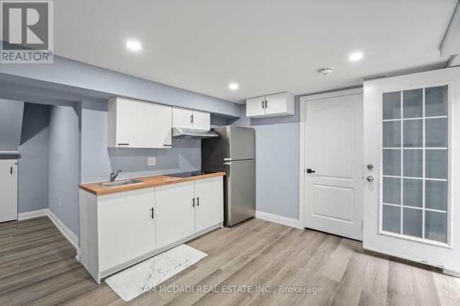 Photo - 1527 Chiddingstone Cir