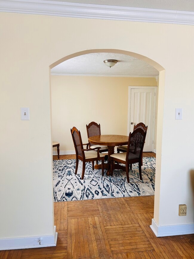 Photo - 114 Braddock Rd