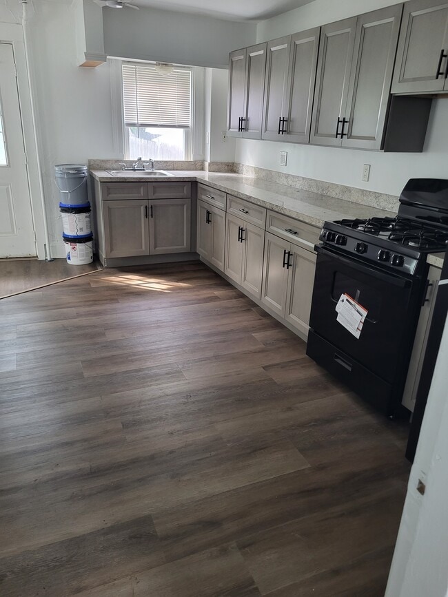 Photo - 15 Greystone Ave Unit 13
