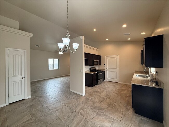 3298 E Coarra Dr