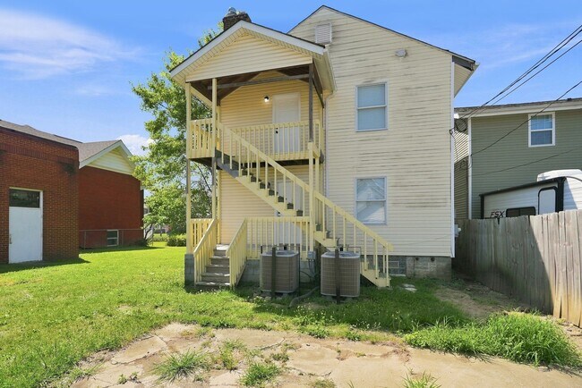Photo - 846-848 Reinhard Ave Unit 846