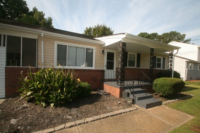 Building Photo - Charming Chesapeake Gem Rental