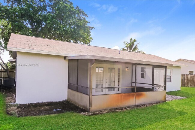 Photo - 1105 Sonata Way