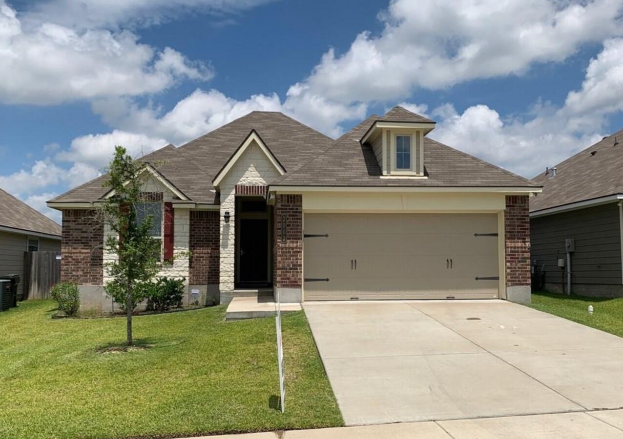 Photo - 2002 Polmont Dr