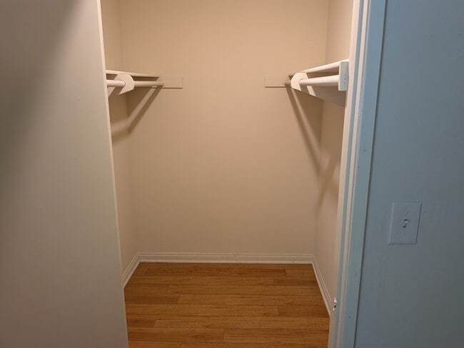 Photo - 3709 W Victory Blvd Unit G