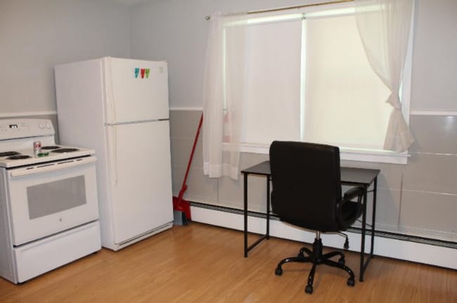 Photo - 12 Brooks Ave Unit Apt 2