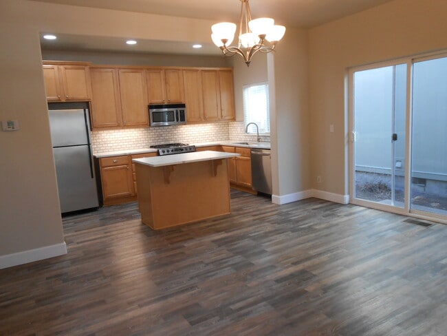 Photo - 61746 Darla Pl