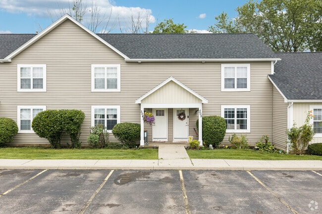 Stone Hedge Village Townhouses