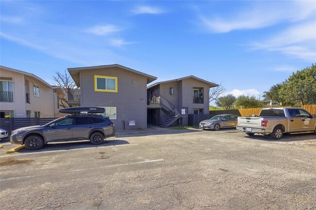 Photo - 2705 Windswept Cove Unidad 102