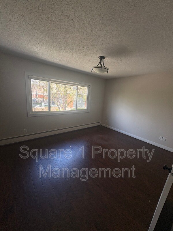 Photo - 10025-10117 117 St NW Unit 6