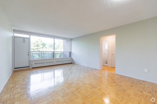 2BR, 2BA - Living Room