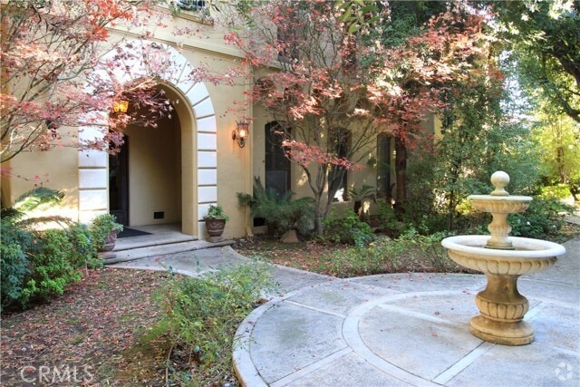 Building Photo - 248 S Orange Grove Blvd Rental