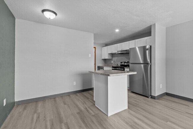 Kitchen - 1530-1550 Moraine Ter