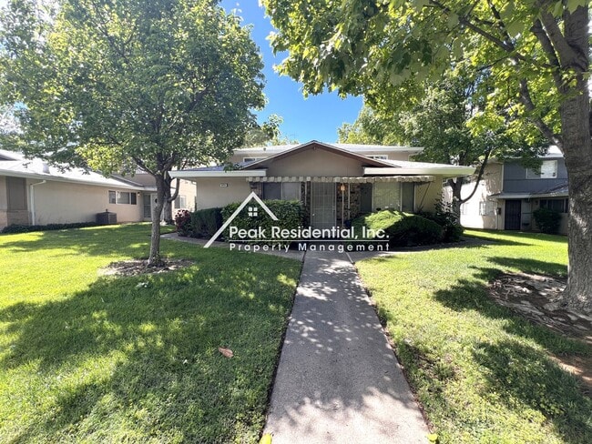 Building Photo - A Very Nice 2bd/1ba Citrus Heights Condo with Garage