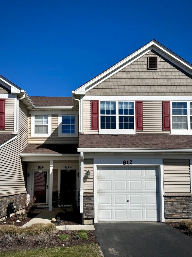 Photo - 812 Genesee Dr Townhome