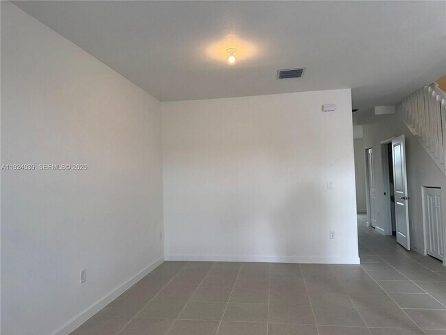 Photo - 2716 SE 26th Ave