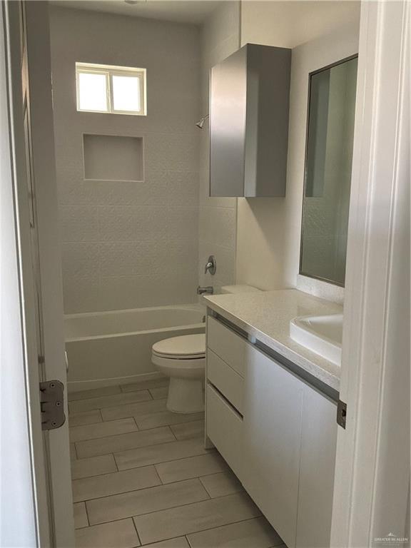 Photo - 14 S Pamplona St Unidad 1