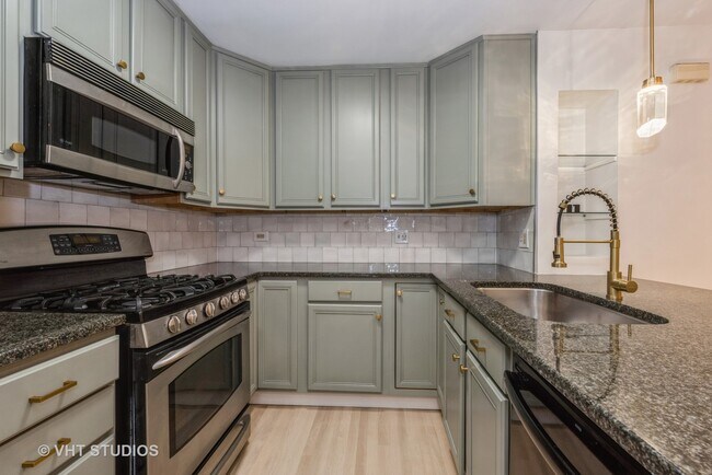 Photo - 1704 N Orchard St