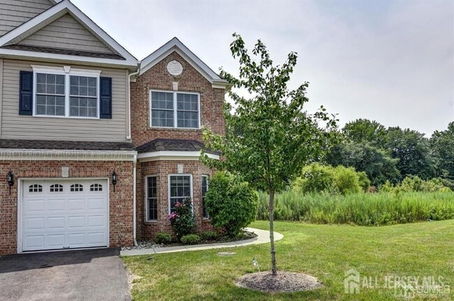 Photo - 90 Morgan Way