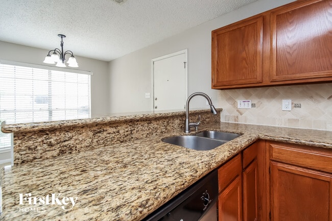 Photo - 8654 Pine Falls Dr