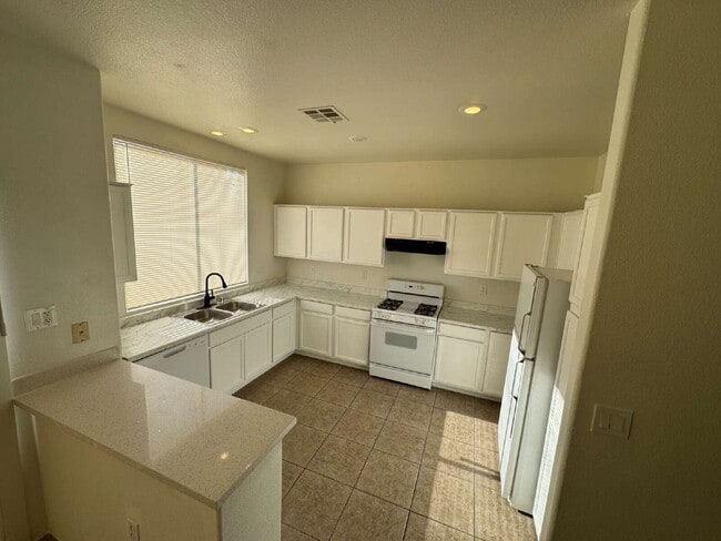 Photo - 3-bedroom Two Story, LARGE lot