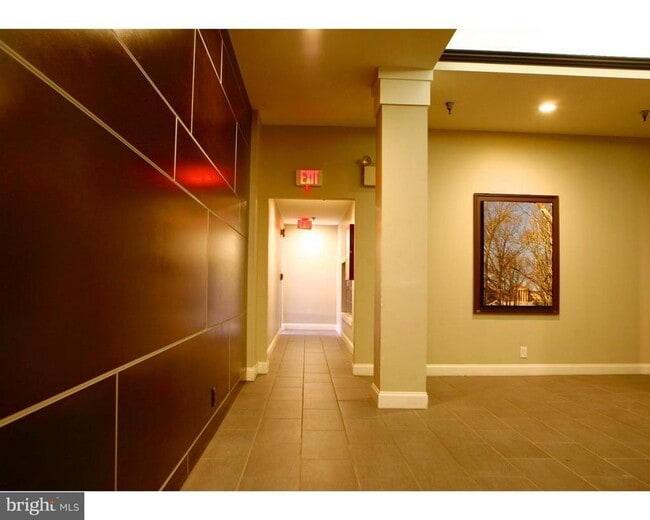 Photo - 130 Arch St Unidad 207