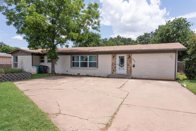 Building Photo - 1803 Midwestern Pkwy
