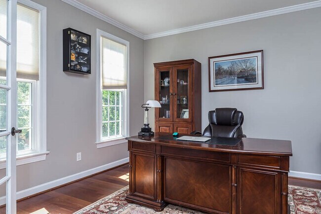 Photo - 237 Parkgate Dr