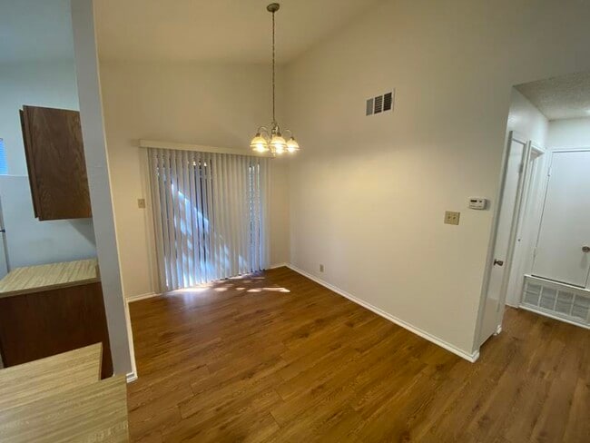 Photo - 8917 Hambledon Dr