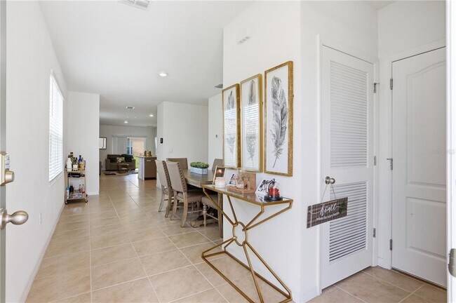 Photo - 2735 Numa Fls Ave