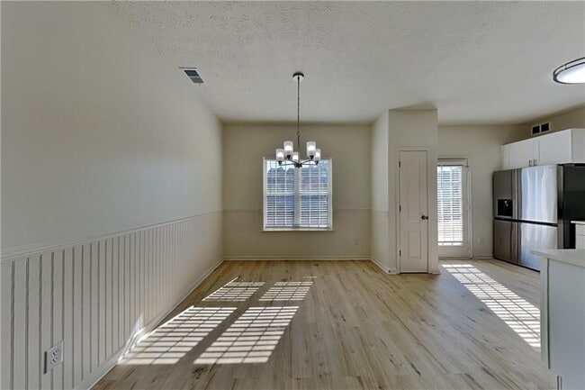 Photo - 137 St Ann Cir