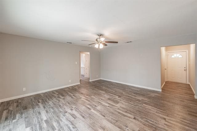 Photo - 5753 Saramac Dr House