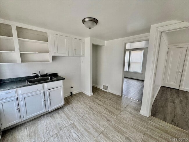 Photo - 15030 Rossini Dr Unit 2 - Upper