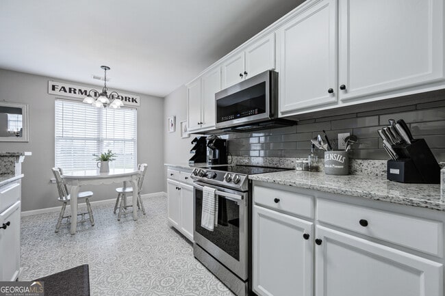 Photo - 11 Cobblestone Dr NW