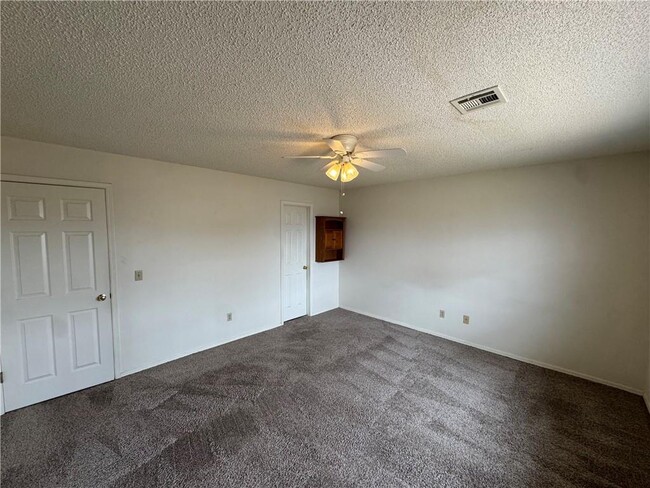 Photo - 312 S 11th Pl