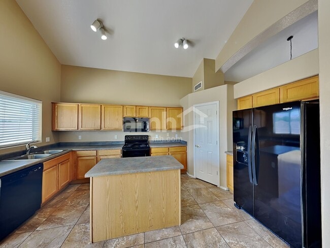 Photo - 10126 Olla Ave