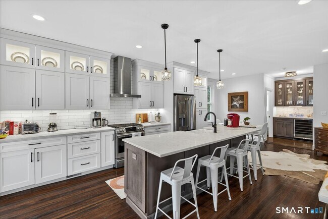 14 Island View Ave