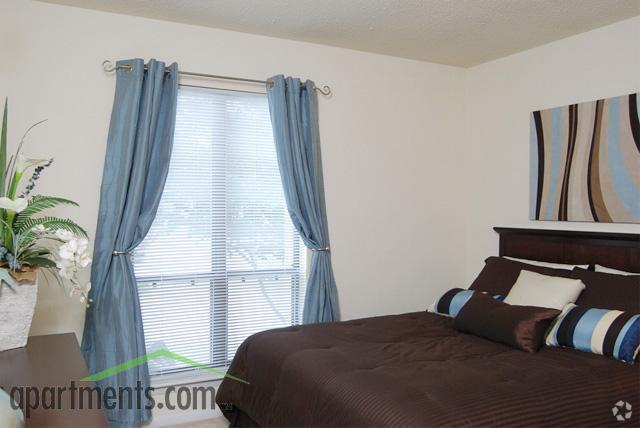 Bedroom - Chapel Lake Apartments