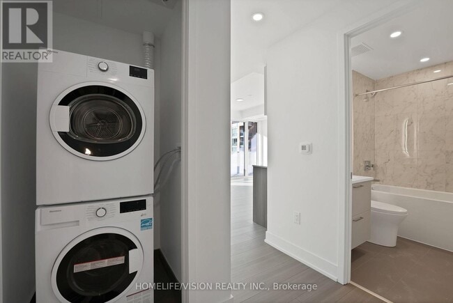 Photo - 36 Olive Ave Unité 1702