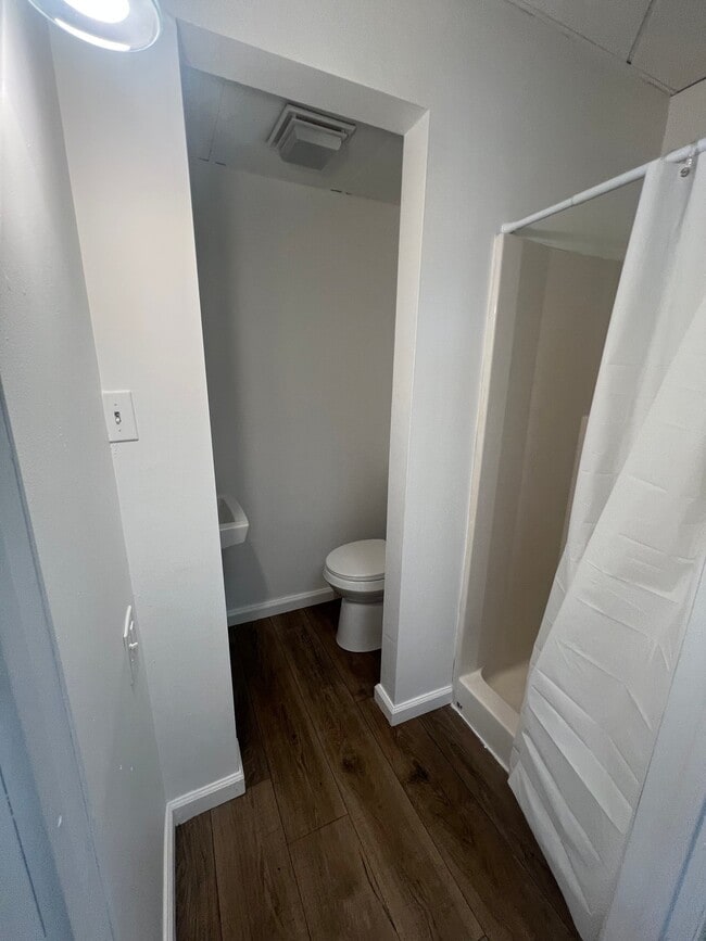 Photo - 287 2nd Ave