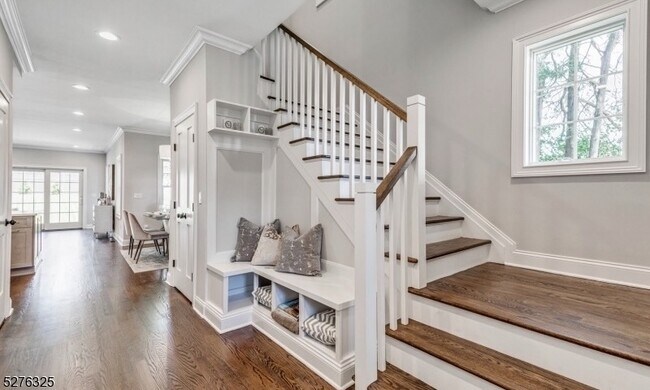 Photo - 100 Orchard St