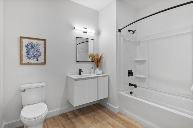 Photo - 635 Main St Unit 209